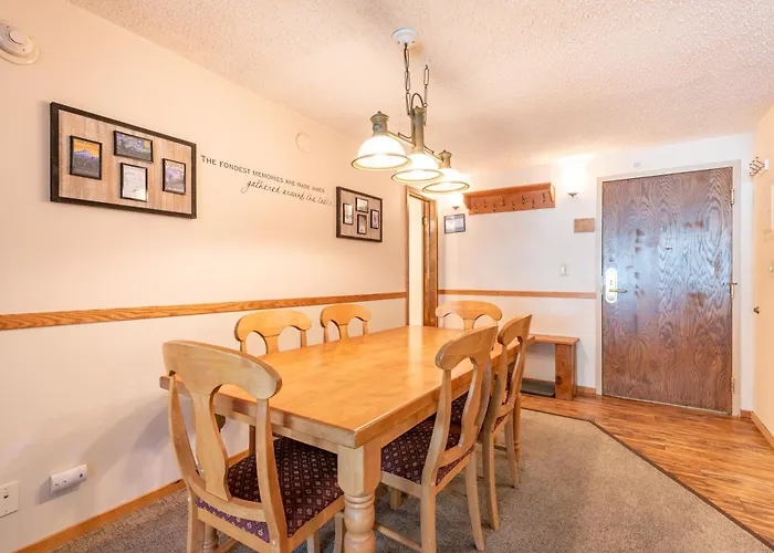 Holiday home Mountain Plaza 304